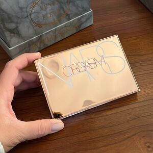 NEW! NARS orgasm on the beach cheek palette